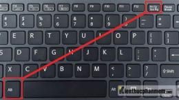 ảnh chụp màn hình bị gà đá có sao không
