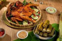 ảnh chụp màn hình gà nướng cơm lam lá tiêu rừng đà lạt
