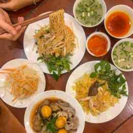 cơm gà a hoàng đống đa
