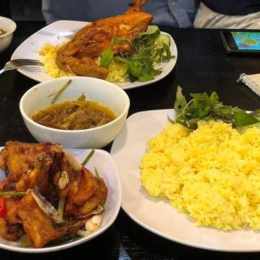 cơm gà nguyệt đà nẵng