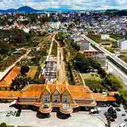ga đà lạt còn chạy không