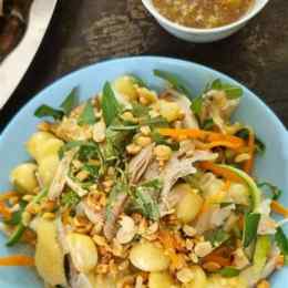 gỏi gà dâu da