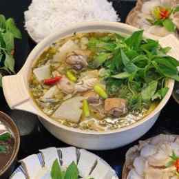 lẩu gà lá é đa lạt