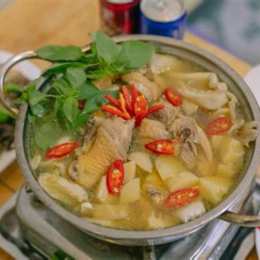lẩu gà lá é hạnh đà lạt