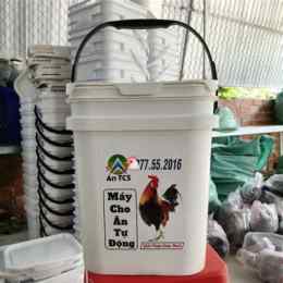 thùng nhựa đựng gà đá