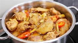 tính năng nổi bật gà tơ không chịu đá